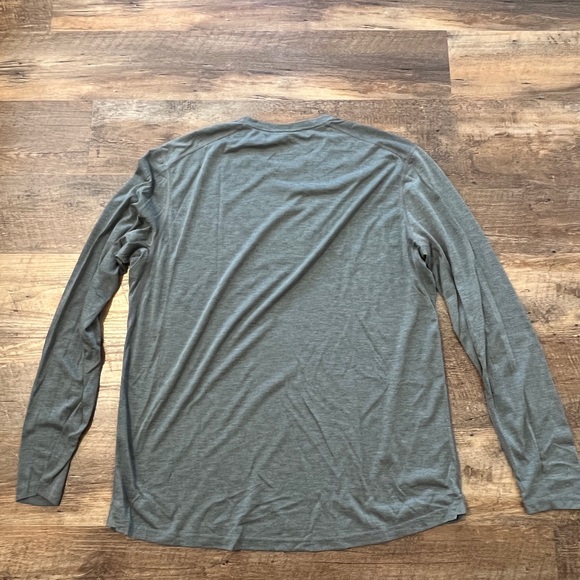 Patagonia Cool Trail Long Sleeve Shirt- XL - Picture 2 of 2